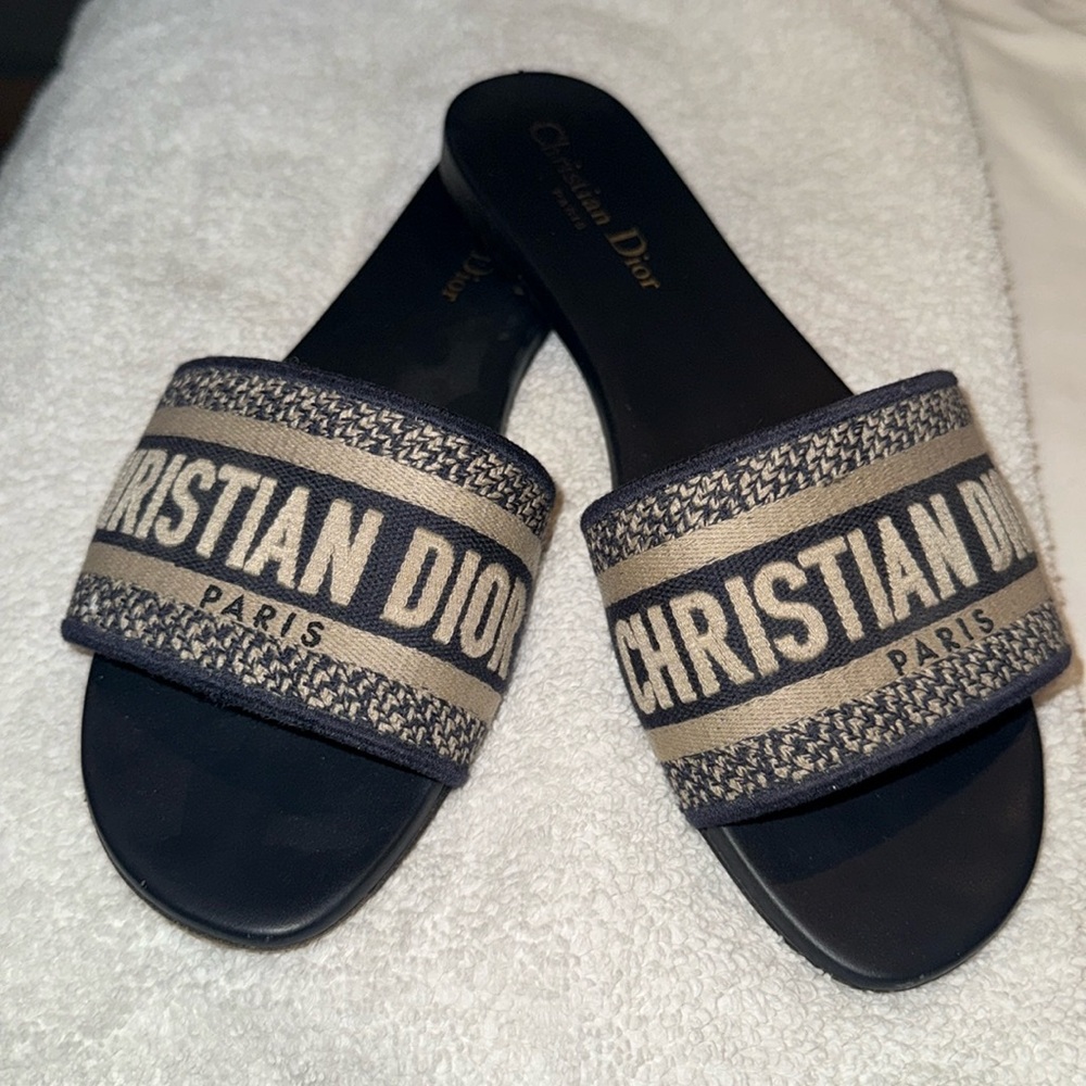 DIOR DWAY SLIDES